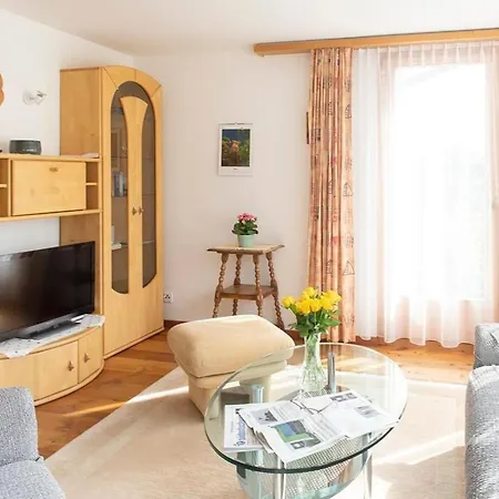 Apartamento Chesa Lony By Interhome